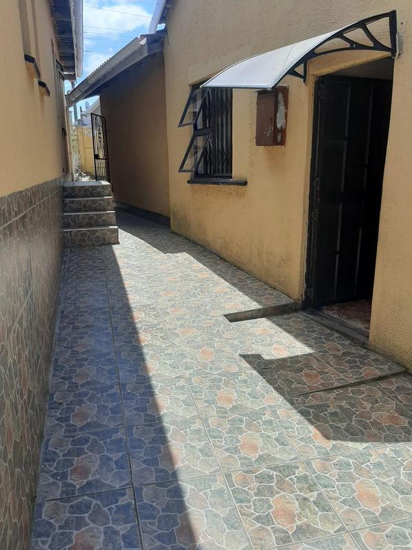 6 Bedroom Property for Sale in Mdantsane Nu 13 Eastern Cape